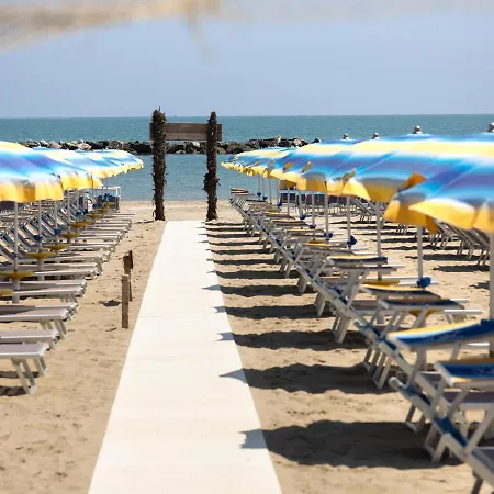 Constellation Лидо-ди-Савио