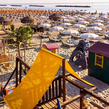 Ξενοδοχείο Constellation 3*