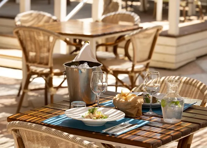 Constellation 호텔 3*