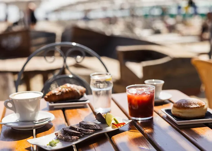 Otel Constellation 3*