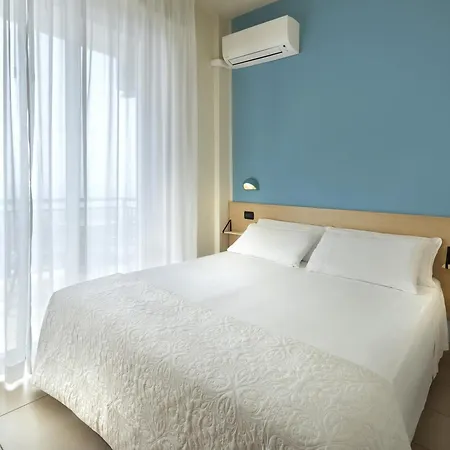 Hotel Constellation 3*