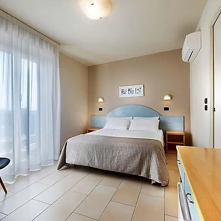 Constellation Hotel