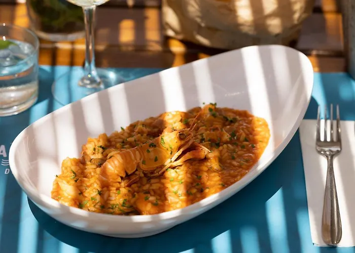 Constellation Hotel 3*