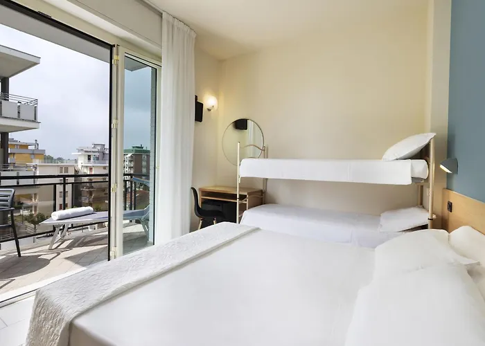 Hotel Constellation 3*