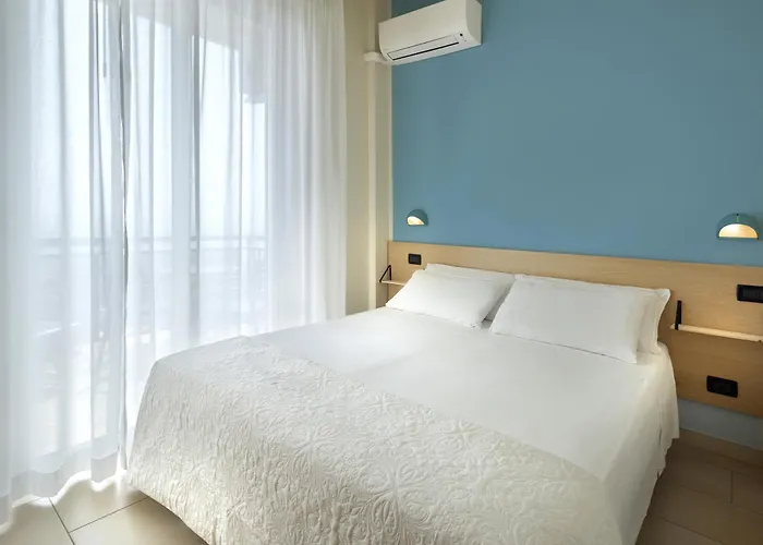 Hotel Constellation 3*